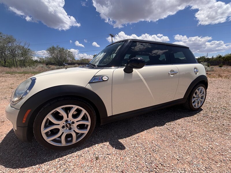 2010 MINI Cooper's photo