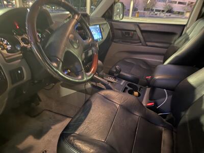 2002 Mitsubishi Montero Limited   - Photo 6 - Santa Fe, NM 87505
