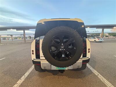 2023 Land Rover Defender 90 S   - Photo 7 - Santa Fe, NM 87505