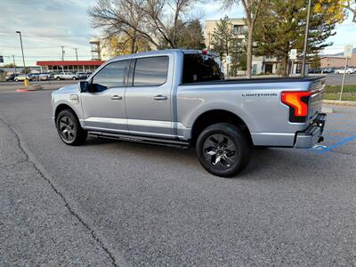 2022 Ford F-150 Lightning Lariat  Crew cab 4X4 - Photo 6 - Santa Fe, NM 87505
