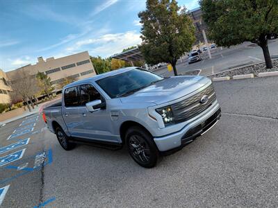 2022 Ford F-150 Lightning Lariat  Crew cab 4X4 - Photo 2 - Santa Fe, NM 87505
