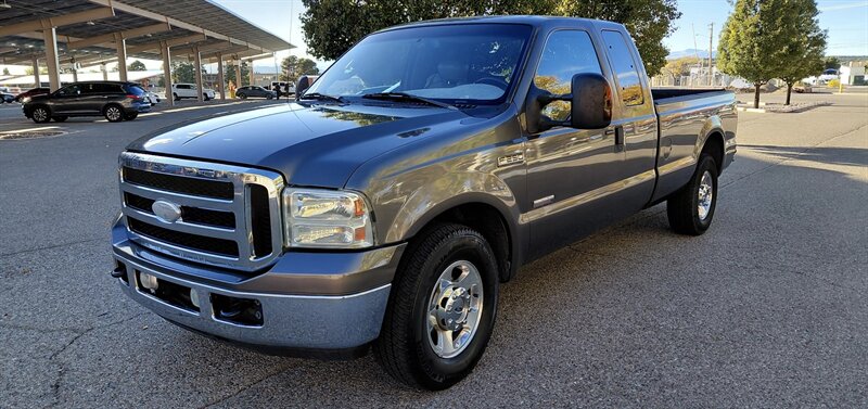 2006 Ford F-250 Super Duty Lariat  Xtra Cab - Photo 1 - Santa Fe, NM 87505