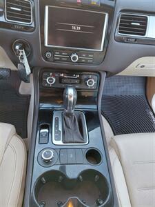 2013 Volkswagen Touareg TDI Sport - Photo 16 - Santa Fe, NM 87505