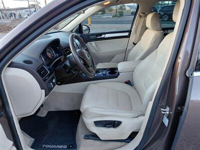 2013 Volkswagen Touareg TDI Sport - Photo 9 - Santa Fe, NM 87505