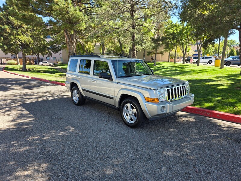 2007 Jeep Commander Sport  