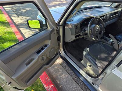 2007 Jeep Commander Sport   - Photo 9 - Santa Fe, NM 87505