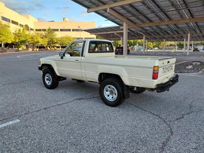 1988 Toyota Pickup 2dr 4X4 - Photo 5 - Santa Fe, NM 87505