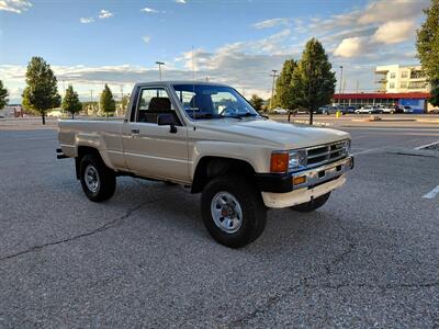 1988 Toyota Pickup 2dr 4X4 - Photo 1 - Santa Fe, NM 87505
