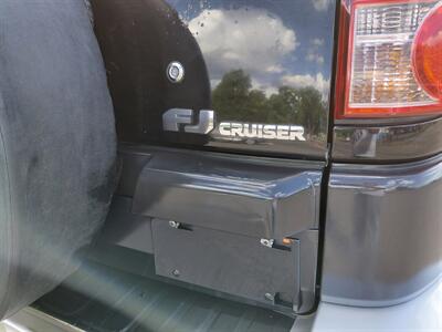 2007 Toyota FJ Cruiser 4dr SUV 4 wheel drive - Photo 7 - Santa Fe, NM 87505