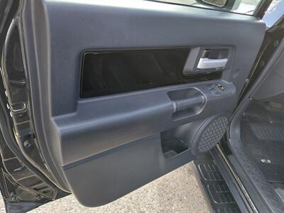 2007 Toyota FJ Cruiser 4dr SUV 4 wheel drive - Photo 12 - Santa Fe, NM 87505