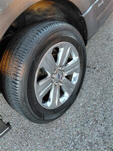 2015 Lincoln Navigator L   - Photo 32 - Santa Fe, NM 87505