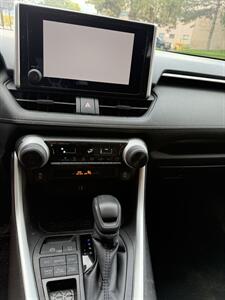 2024 Toyota RAV4 LE - Photo 11 - Santa Fe, NM 87505