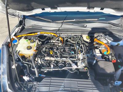 2022 Ford Escape Hybrid SE   - Photo 30 - Goshen, IN 46526