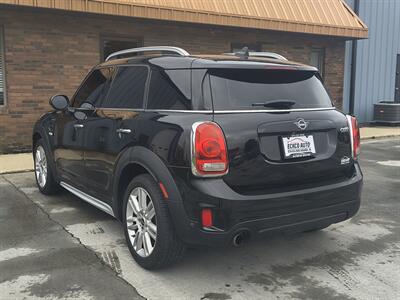 2019 MINI Countryman Cooper   - Photo 4 - Goshen, IN 46526