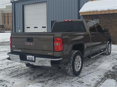 2015 GMC Sierra 1500 SLE   - Photo 6 - Goshen, IN 46526
