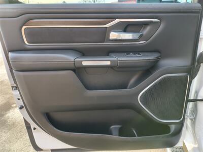 2022 RAM 1500 Laramie   - Photo 25 - Goshen, IN 46526