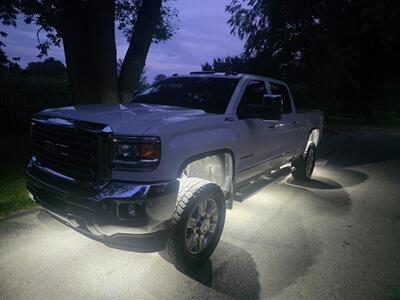 2017 GMC Sierra 2500HD SLT   - Photo 27 - Goshen, IN 46526