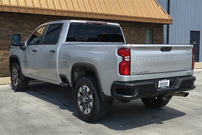 2021 Chevrolet Silverado 2500HD Custom   - Photo 4 - Goshen, IN 46526