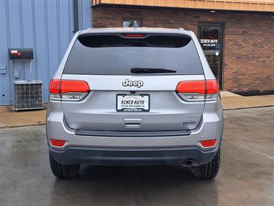 2017 Jeep Grand Cherokee Laredo   - Photo 4 - Goshen, IN 46526