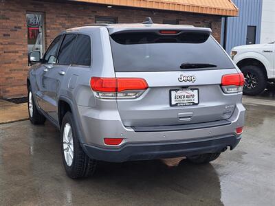 2017 Jeep Grand Cherokee Laredo   - Photo 3 - Goshen, IN 46526