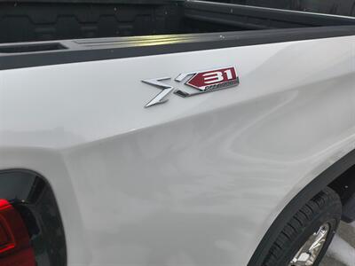 2021 GMC Sierra 1500 SLT   - Photo 27 - Goshen, IN 46526