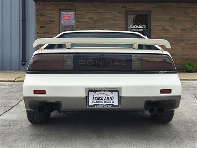 1986 Pontiac Fiero GT - Photo 5 - Goshen, IN 46526