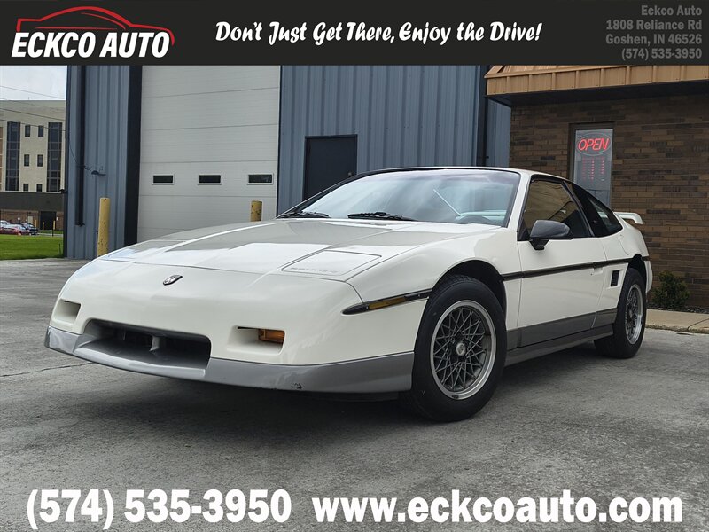 1986.0 Pontiac Fiero's photo