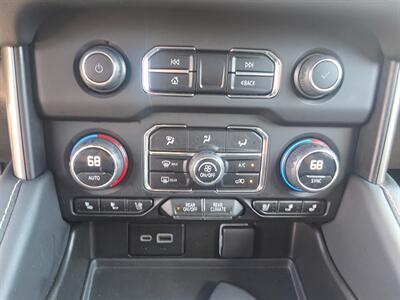 2023 Chevrolet Suburban Premier   - Photo 17 - Goshen, IN 46526