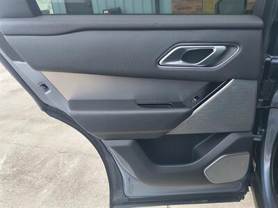 2018 Land Rover Range Rover Velar P250 R-Dynamic SE - Photo 24 - Goshen, IN 46526