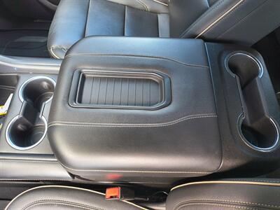 2023 Chevrolet Suburban Premier   - Photo 15 - Goshen, IN 46526