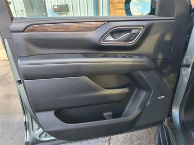 2023 Chevrolet Suburban Premier   - Photo 20 - Goshen, IN 46526