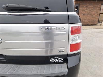 2009 Ford Flex Limited   - Photo 9 - Goshen, IN 46526