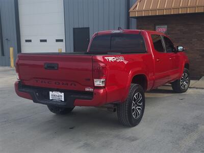 2021 Toyota Tacoma TRD Sport   - Photo 6 - Goshen, IN 46526
