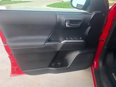 2021 Toyota Tacoma TRD Sport   - Photo 20 - Goshen, IN 46526