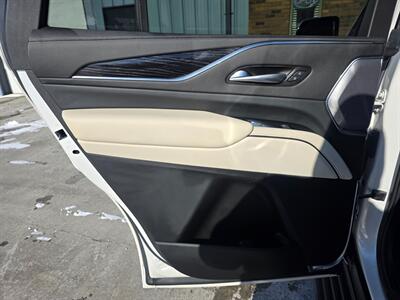 2021 Cadillac Escalade Sport - Photo 31 - Goshen, IN 46526