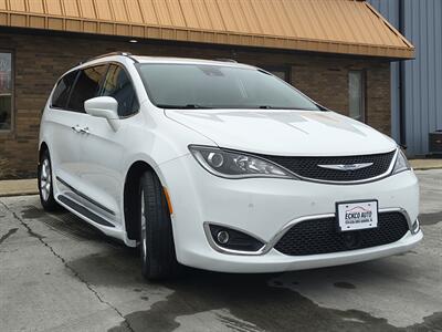 2018 Chrysler Pacifica Touring L Plus - Photo 8 - Goshen, IN 46526