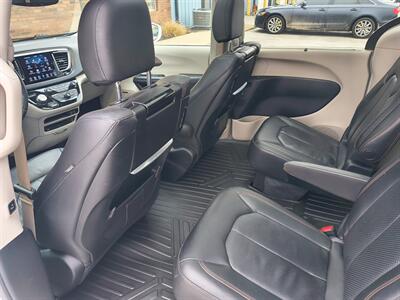 2018 Chrysler Pacifica Touring L Plus - Photo 23 - Goshen, IN 46526
