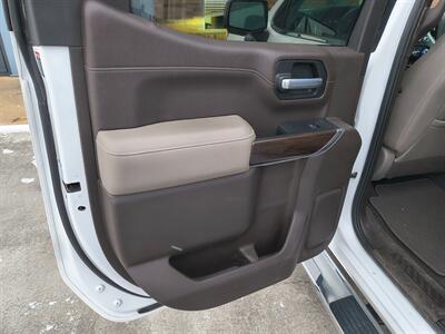 2021 GMC Sierra 1500 SLT   - Photo 25 - Goshen, IN 46526