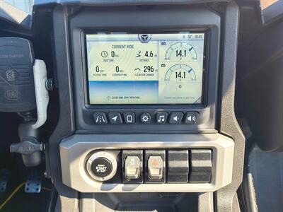 2023 Polaris Slingshot SL   - Photo 17 - Goshen, IN 46526