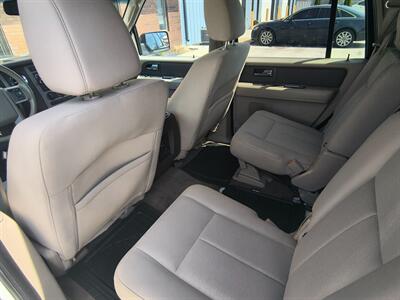 2013 Ford Expedition XLT   - Photo 20 - Goshen, IN 46526
