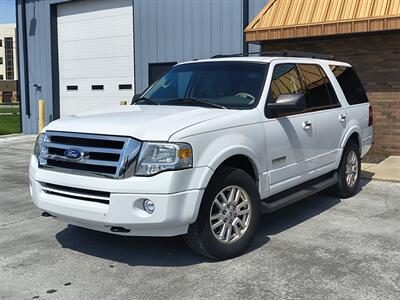 2013 Ford Expedition XLT   - Photo 2 - Goshen, IN 46526