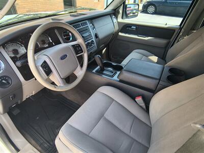 2013 Ford Expedition XLT   - Photo 10 - Goshen, IN 46526