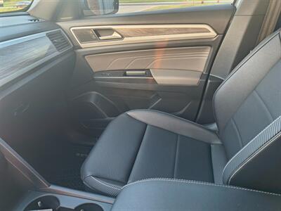 2021 Volkswagen Atlas Cross Sport V6 SE   - Photo 17 - Goshen, IN 46526