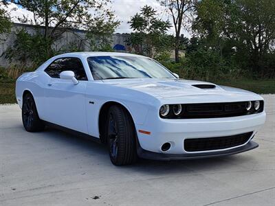 2023 Dodge Challenger R/T  Blacktop - Photo 7 - Goshen, IN 46526