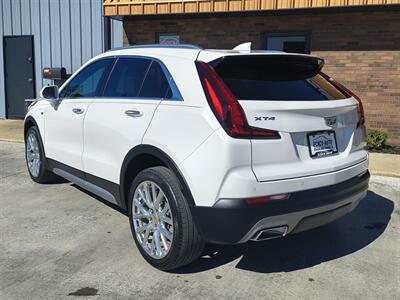 2020 Cadillac XT4 Premium Luxury   - Photo 4 - Goshen, IN 46526
