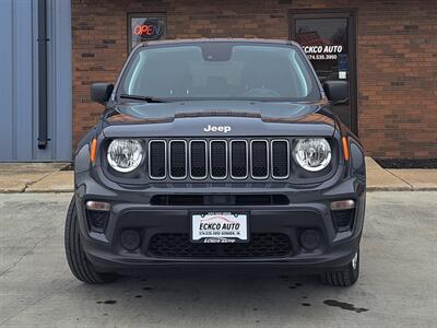 2023 Jeep Renegade Latitude   - Photo 8 - Goshen, IN 46526