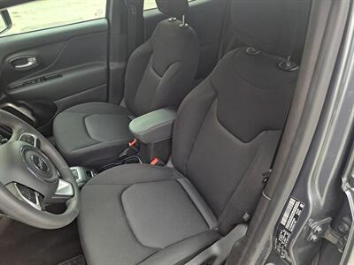 2023 Jeep Renegade Latitude   - Photo 17 - Goshen, IN 46526