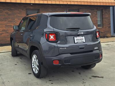 2023 Jeep Renegade Latitude   - Photo 3 - Goshen, IN 46526