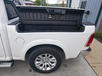 2017 RAM 1500 Laramie Longhorn   - Photo 28 - Goshen, IN 46526