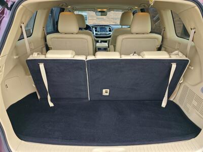2018 Toyota Highlander XLE   - Photo 26 - Goshen, IN 46526